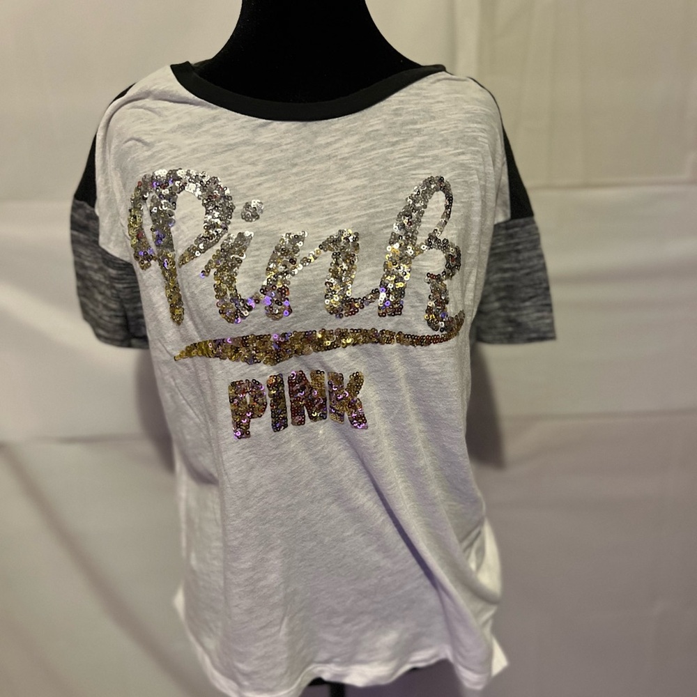 ★ PINK Victoria’s Secret Black & White Tee – Logo Graphic, Size S